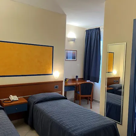 1000 Miglia Hotel Monteroni d'Arbia Exterior photo